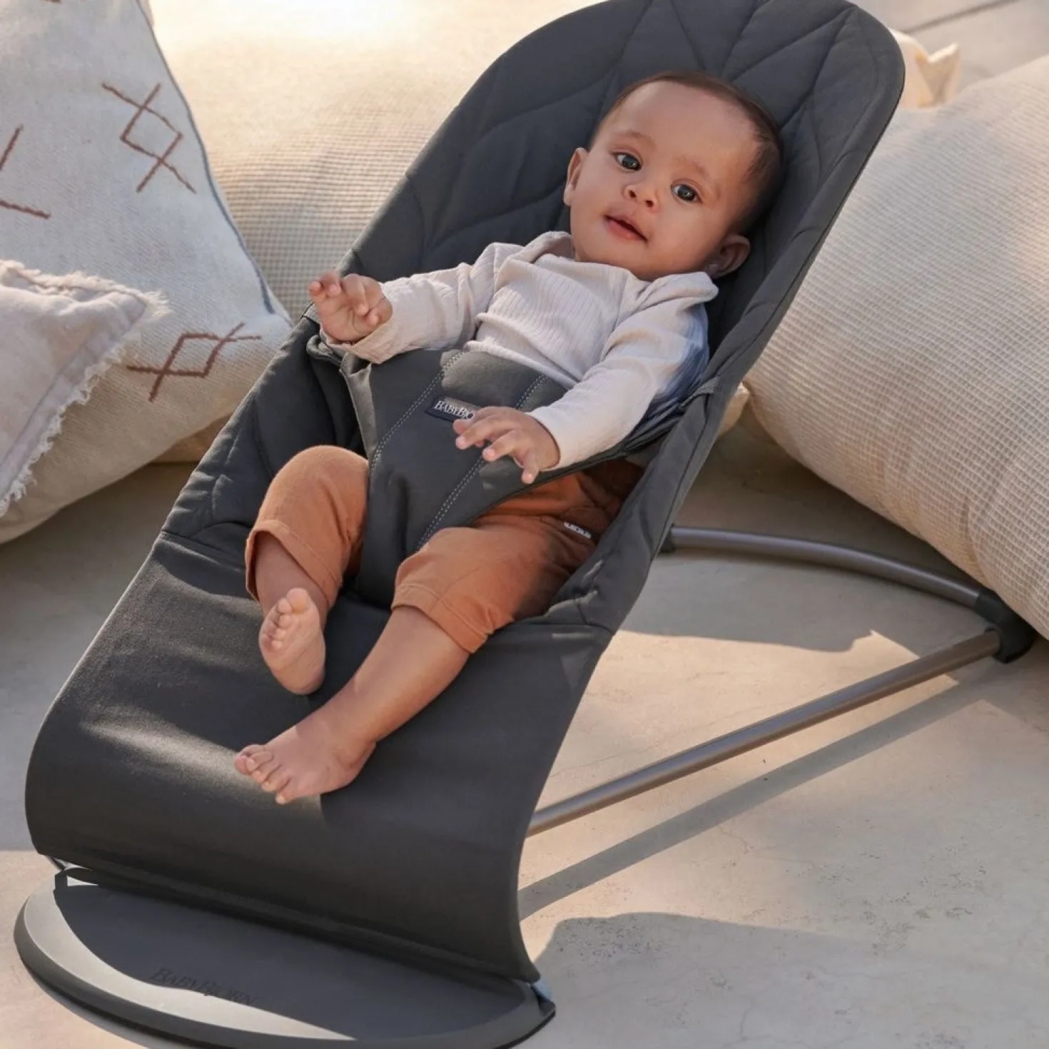 Bliss Petal Quilt Babysitter Sand Grey