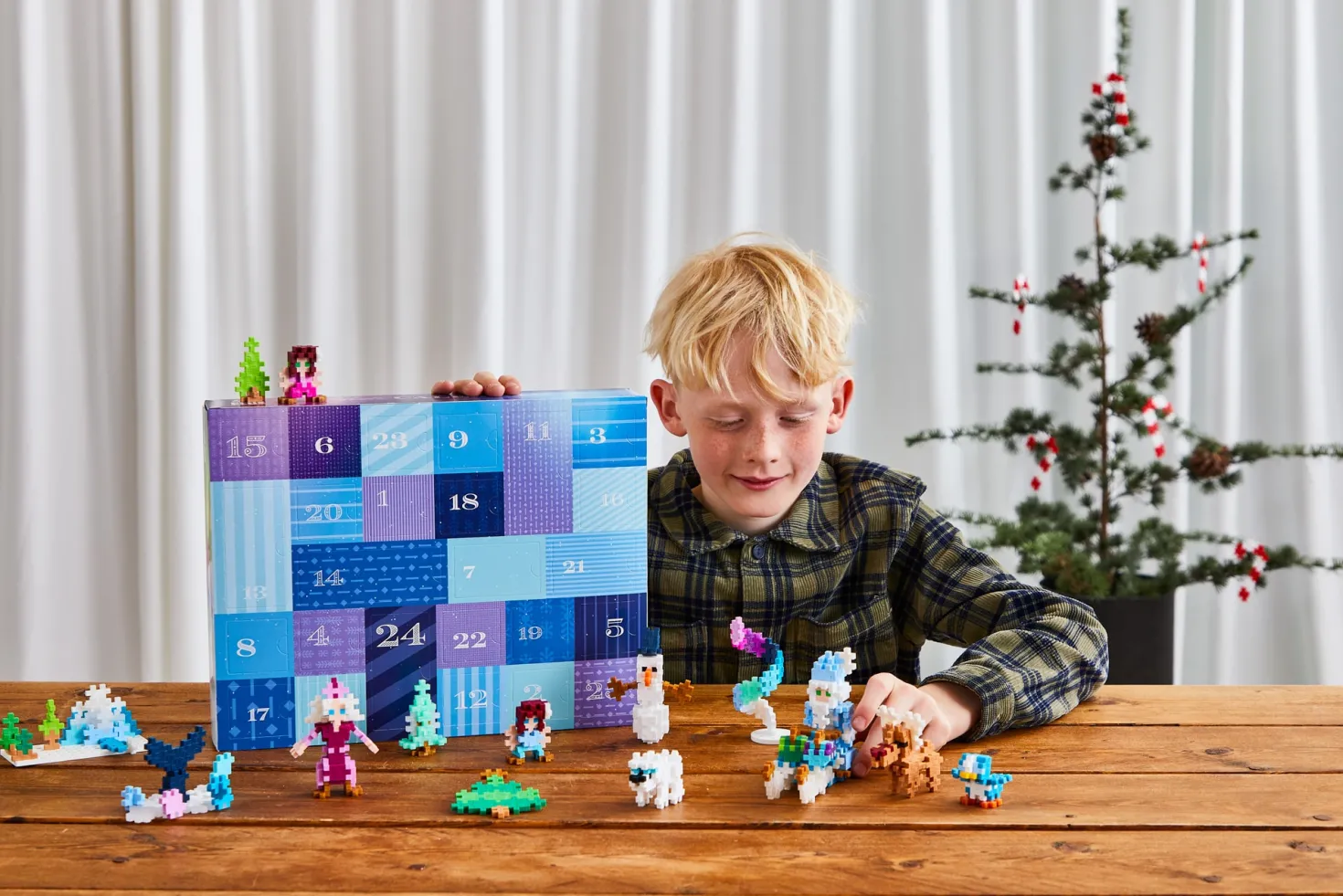 Plus-Plus Adventskalender - Tomtens Norrskensäventyr Mix