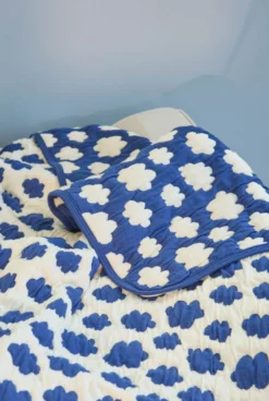 Quiltad Bomullspläd Cream Blue