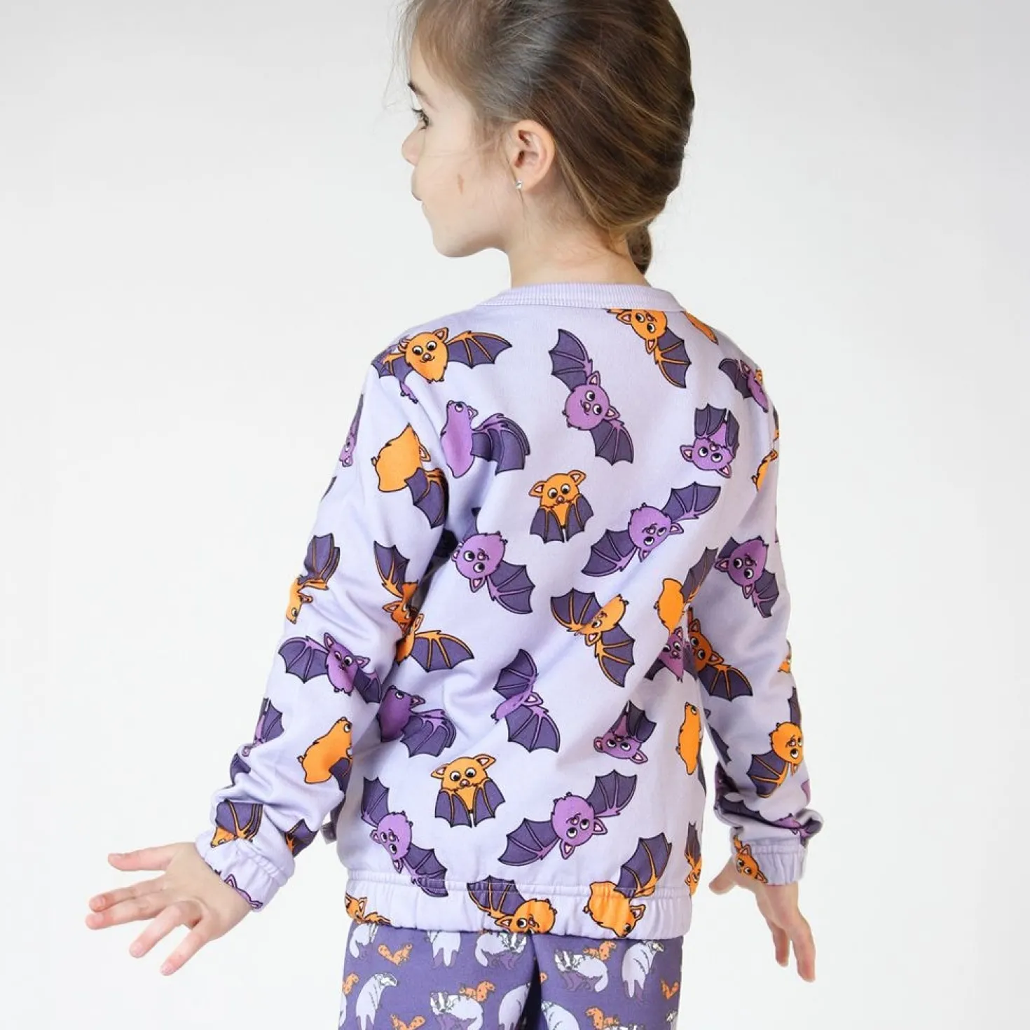 Sweatshirt with batsOrchid Petal