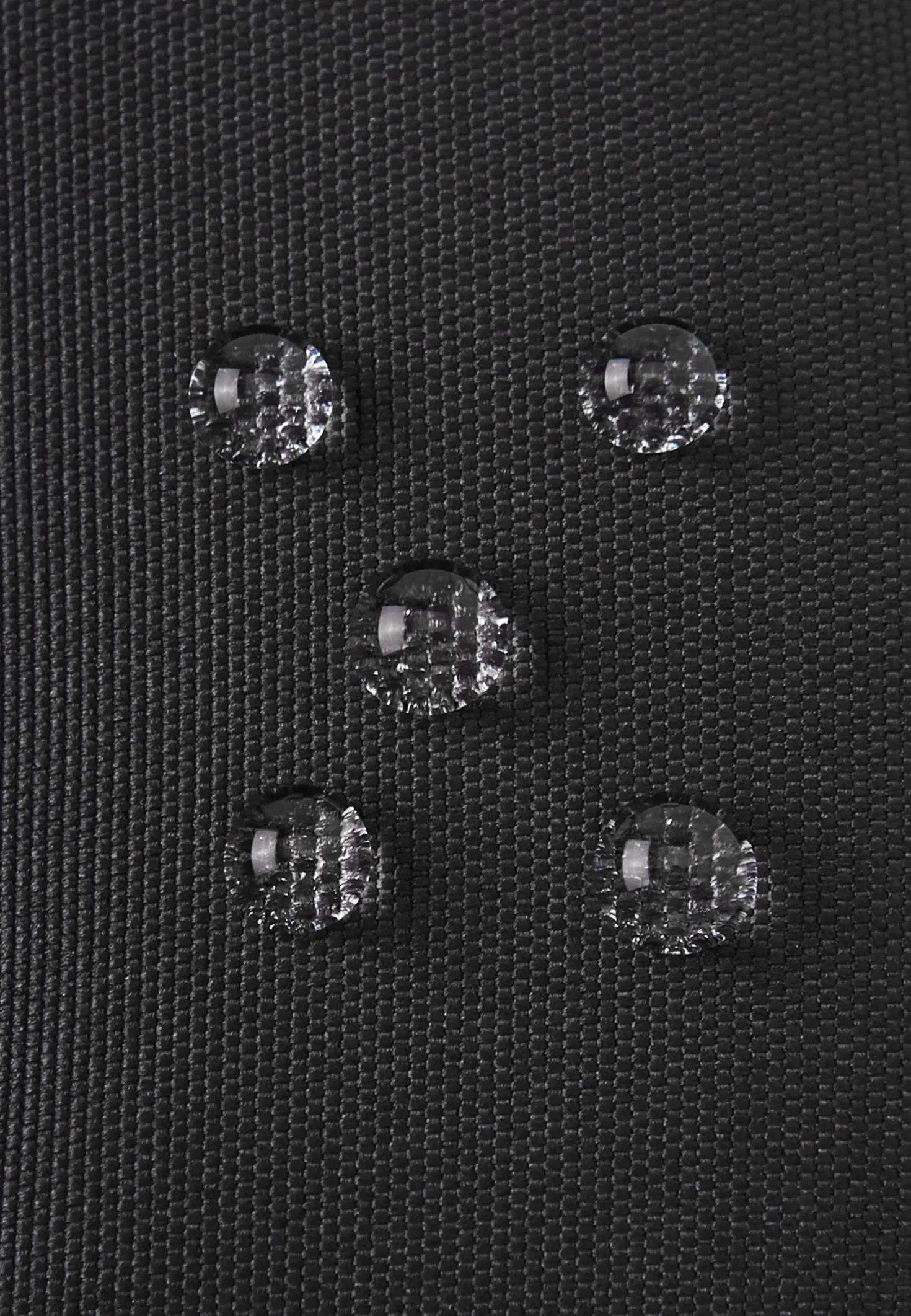 Tassuin Vantar Black